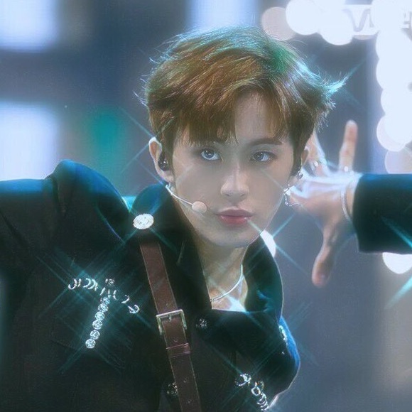 Meet your Posher, Dorsa - Picture 1 of 1